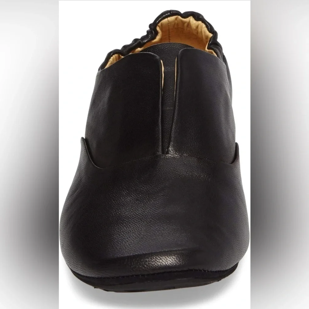 Chocolat Blu Mario - Dimensional Slip On Flat - Black Leather Size 9